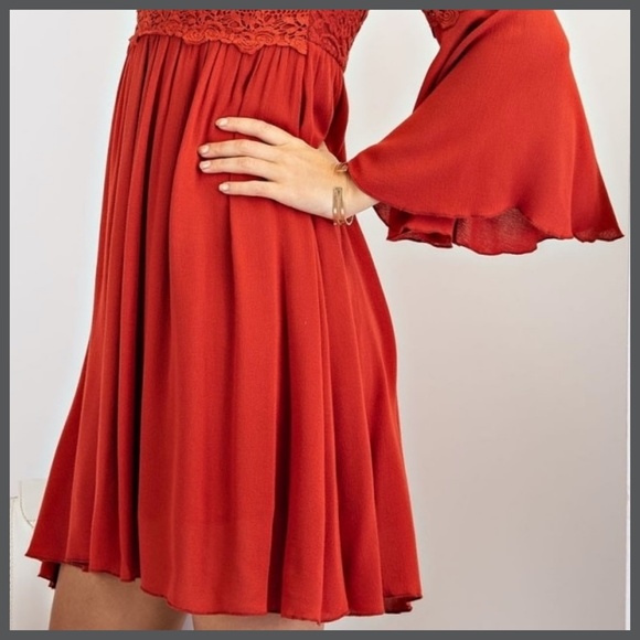 Easel "Sultry Dance" Boho Mini Dress Crochet Lace Fitted Bodice & Slinky Skirt - Picture 4 of 14